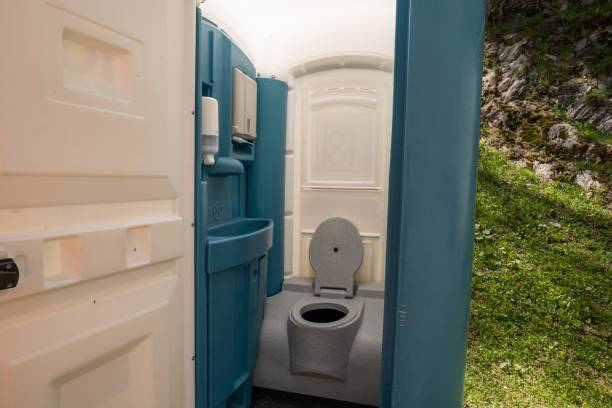Portable Toilet Options We Offer in Hazlehurst, MS